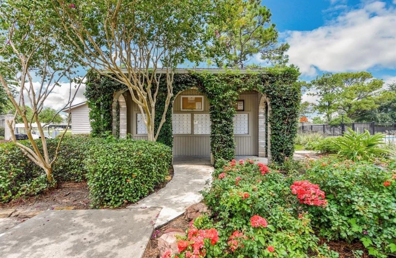 3174 Holly Hall Street, Houston, TX 77054 3174 Holly Hall Street, Houston, TX 77054