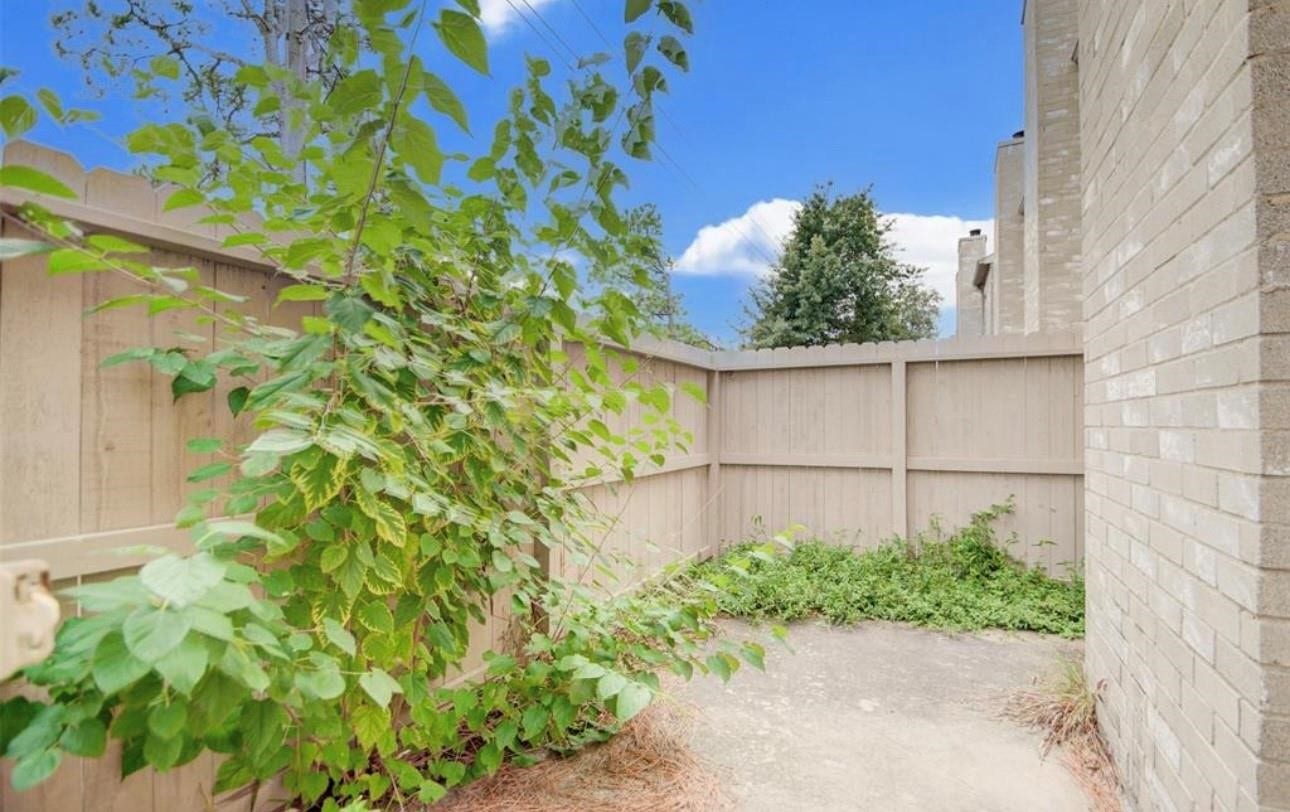 3174 Holly Hall Street, Houston, TX 77054 3174 Holly Hall Street, Houston, TX 77054