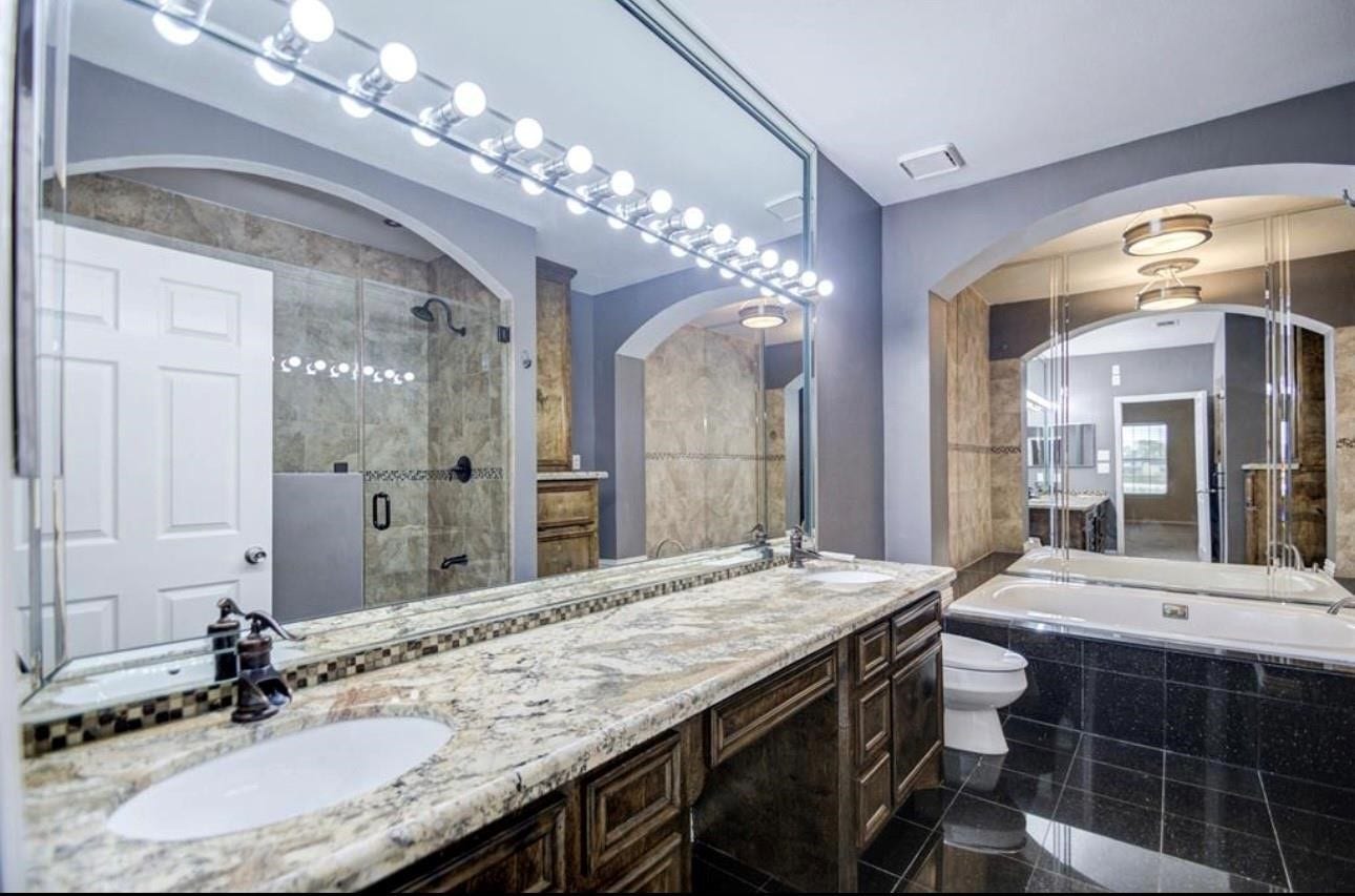 3174 Holly Hall Street, Houston, TX 77054 3174 Holly Hall Street, Houston, TX 77054