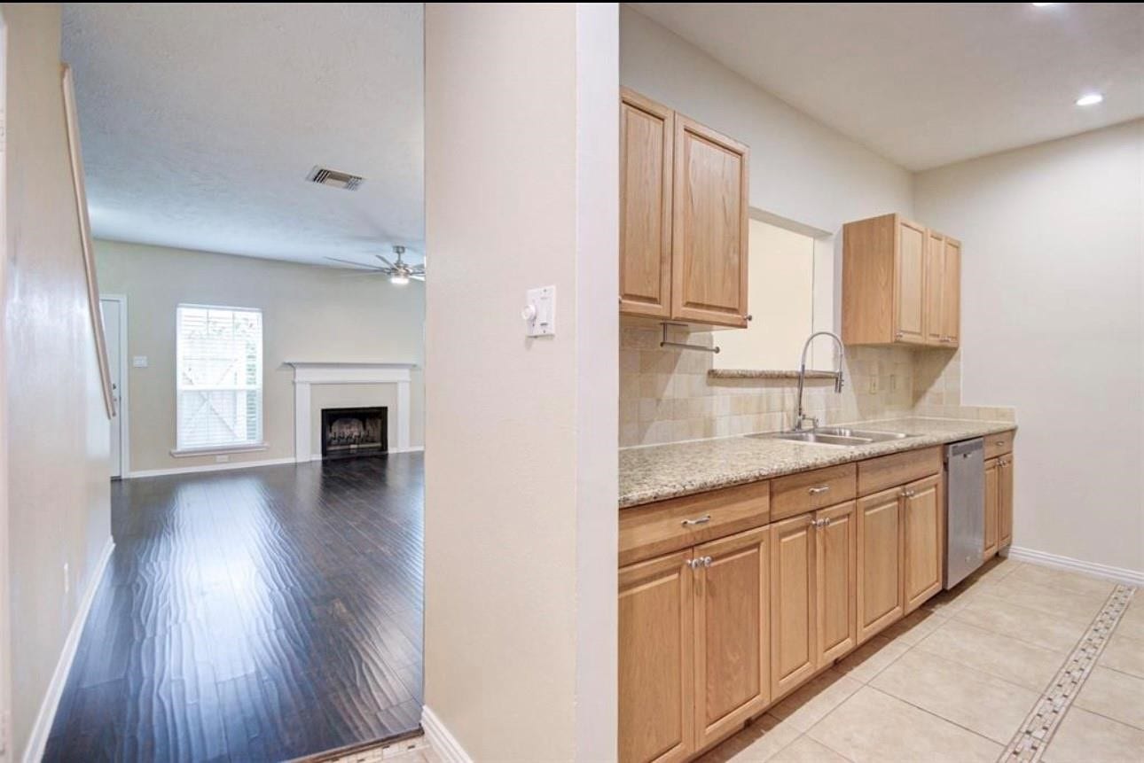 3174 Holly Hall Street, Houston, TX 77054 3174 Holly Hall Street, Houston, TX 77054