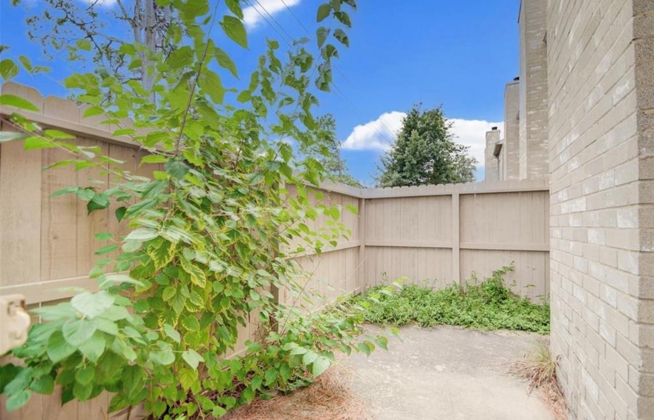 3174 Holly Hall Street, Houston, TX 77054 3174 Holly Hall Street, Houston, TX 77054
