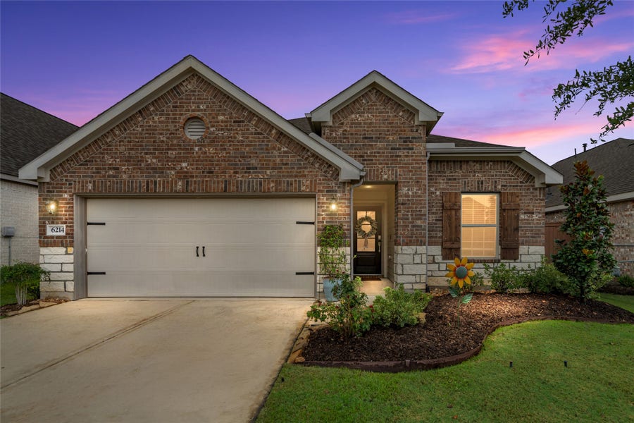 Property photo for 6214 Milbridge Creek Lane, Katy, TX