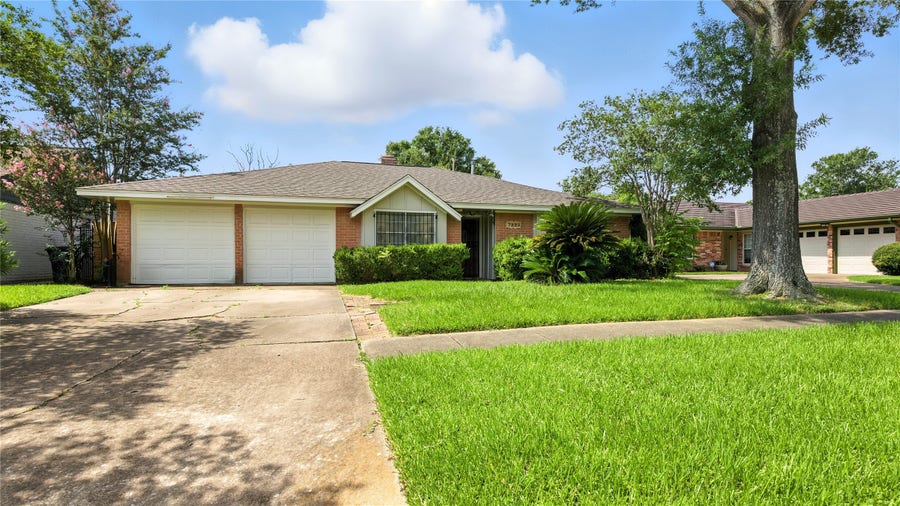 Property photo for 7323 Carew Street, Houston, TX