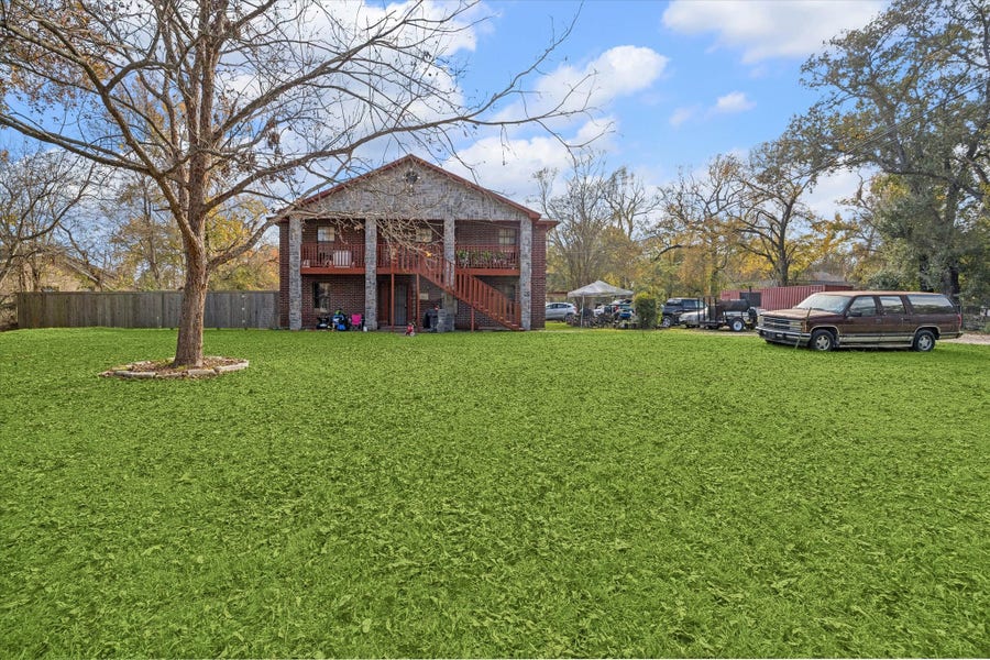 Property photo for 9114 1/2 N Green River Drive, Houston, TX