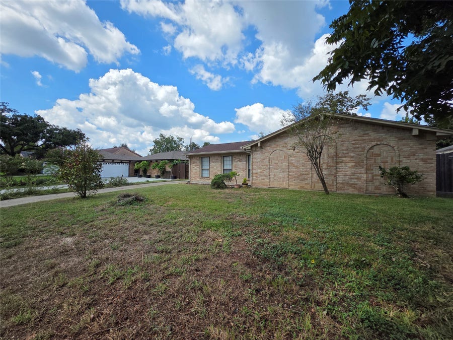 Property photo for 10302 Windriver Drive, Houston, TX