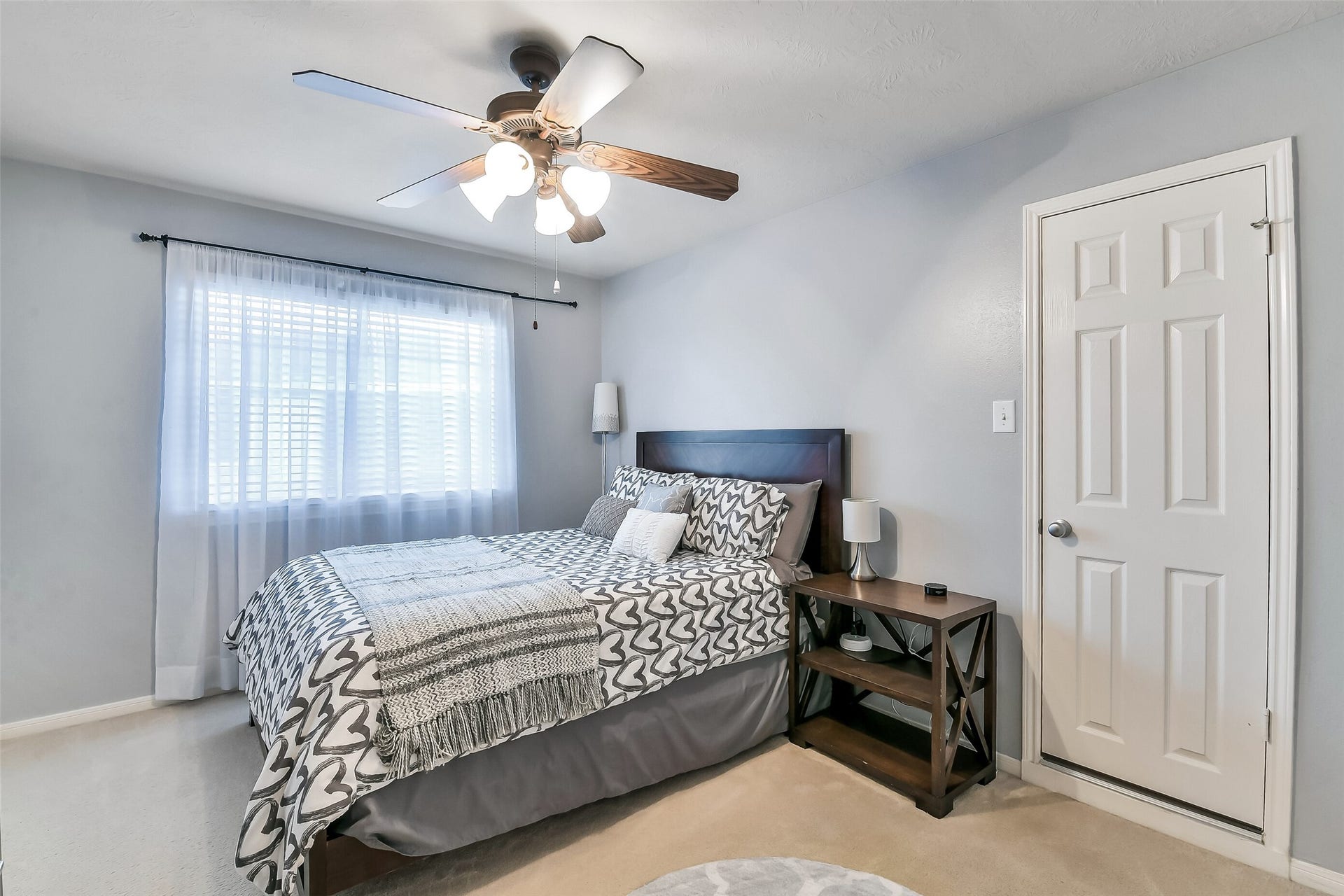 8934 Parlin Ridge Drive, Houston, TX 77040 8934 Parlin Ridge Drive, Houston, TX 77040