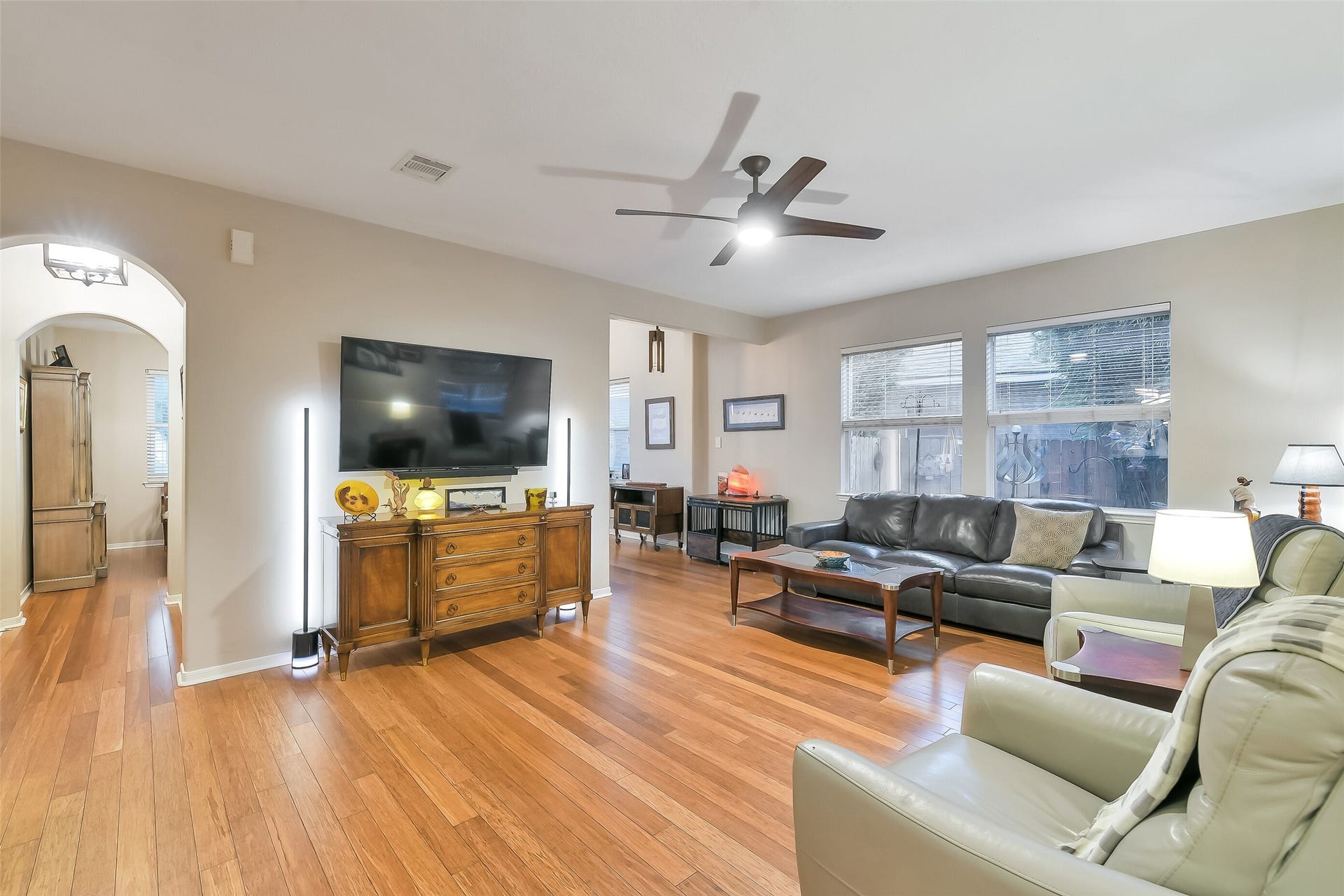 8934 Parlin Ridge Drive, Houston, TX 77040 8934 Parlin Ridge Drive, Houston, TX 77040