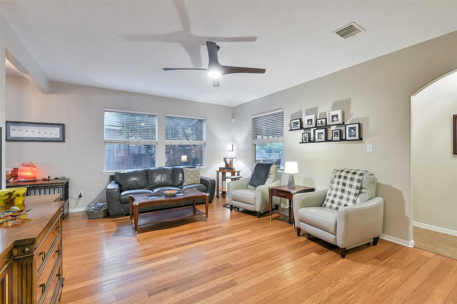 8934 Parlin Ridge Drive, Houston, TX 77040 8934 Parlin Ridge Drive, Houston, TX 77040