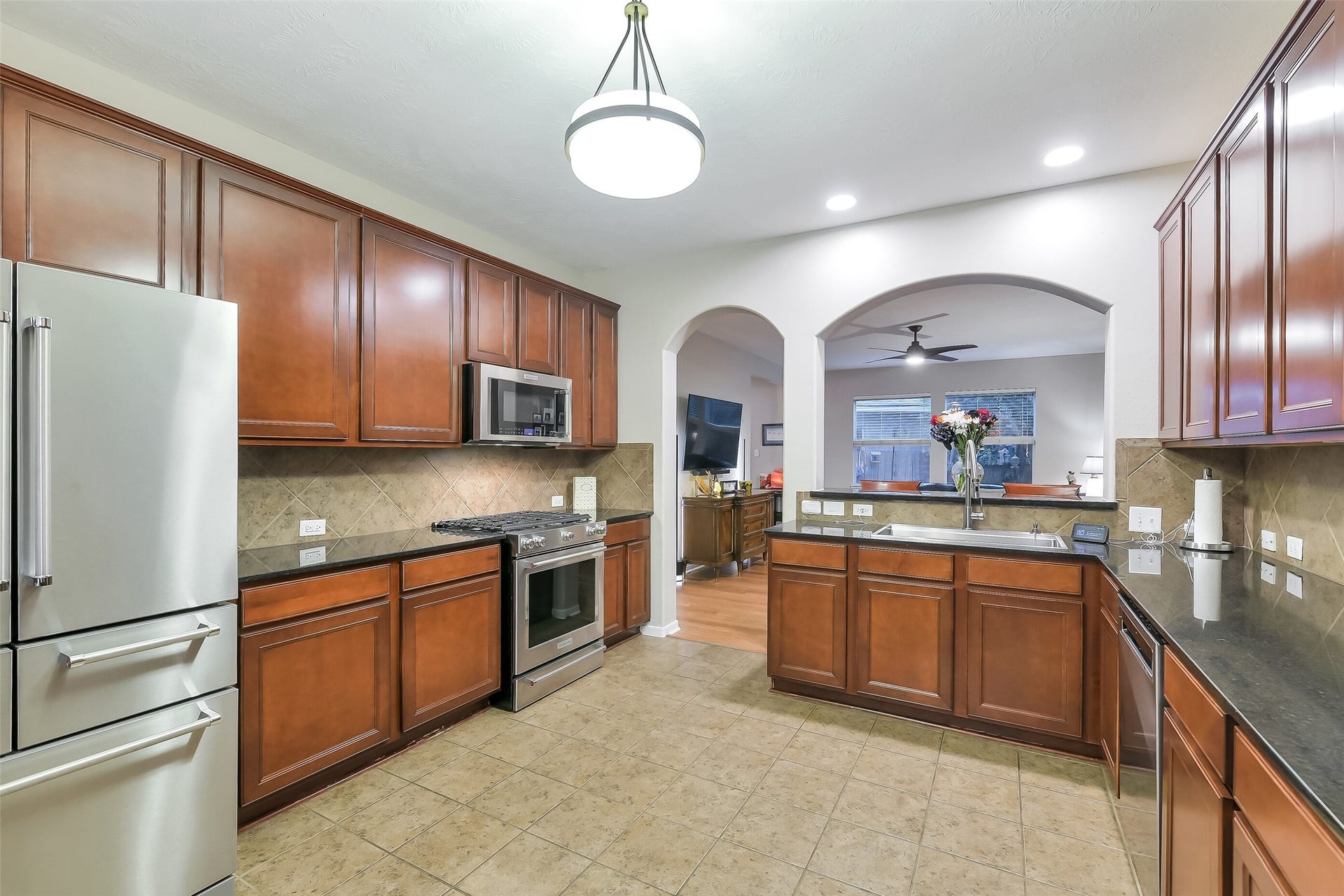 8934 Parlin Ridge Drive, Houston, TX 77040 8934 Parlin Ridge Drive, Houston, TX 77040