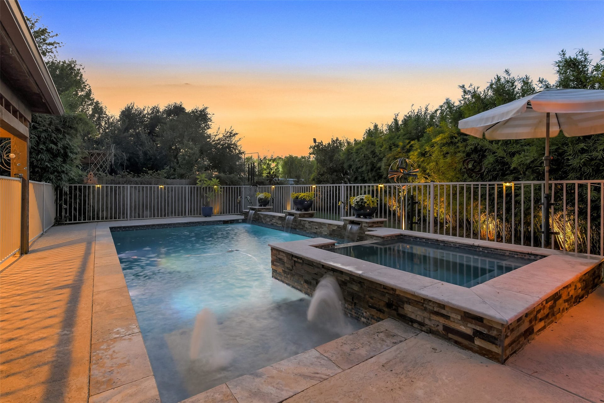 8934 Parlin Ridge Drive, Houston, TX 77040 8934 Parlin Ridge Drive, Houston, TX 77040