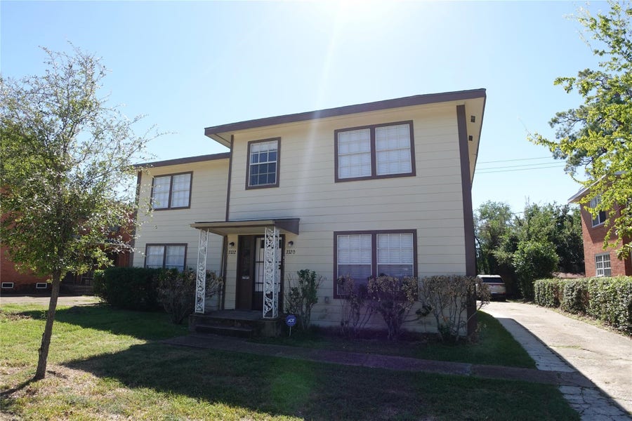 Property photo for 3320 Blodgett, Houston, TX