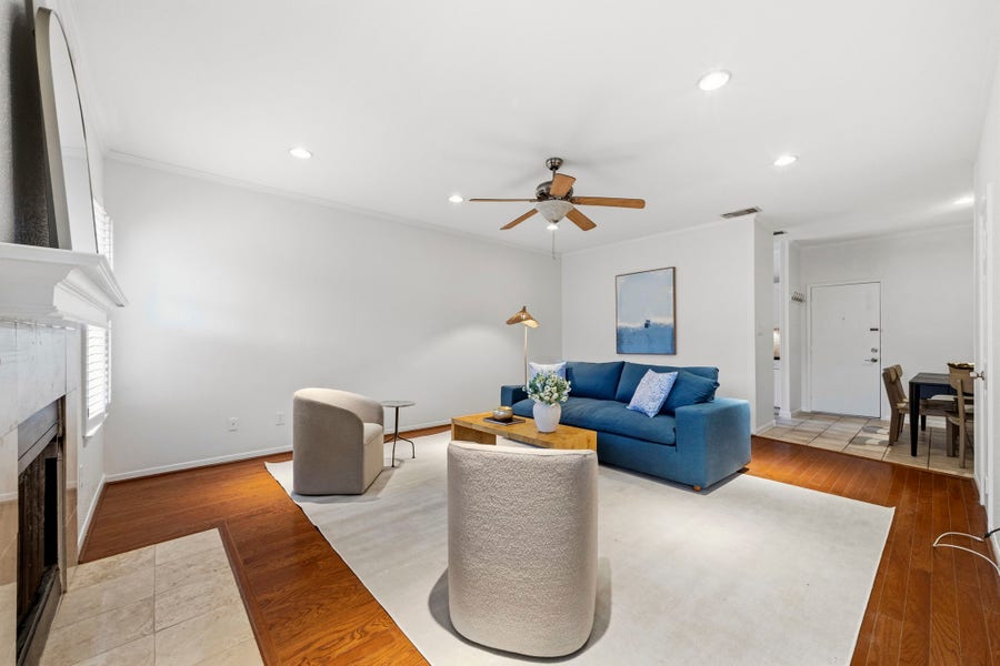 Property photo for 9850 Pagewood Lane, #1009, Houston, TX