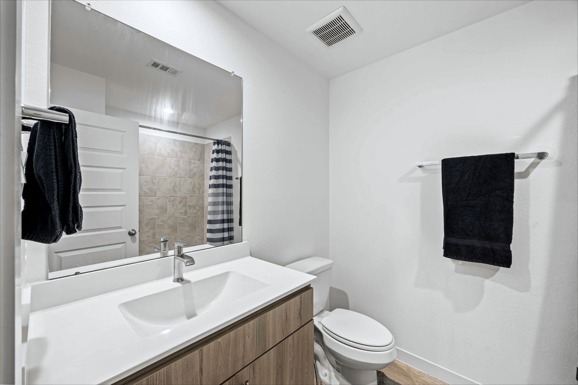 1623 Solana Drive, Fresno, TX 77545 1623 Solana Drive, Fresno, TX 77545
