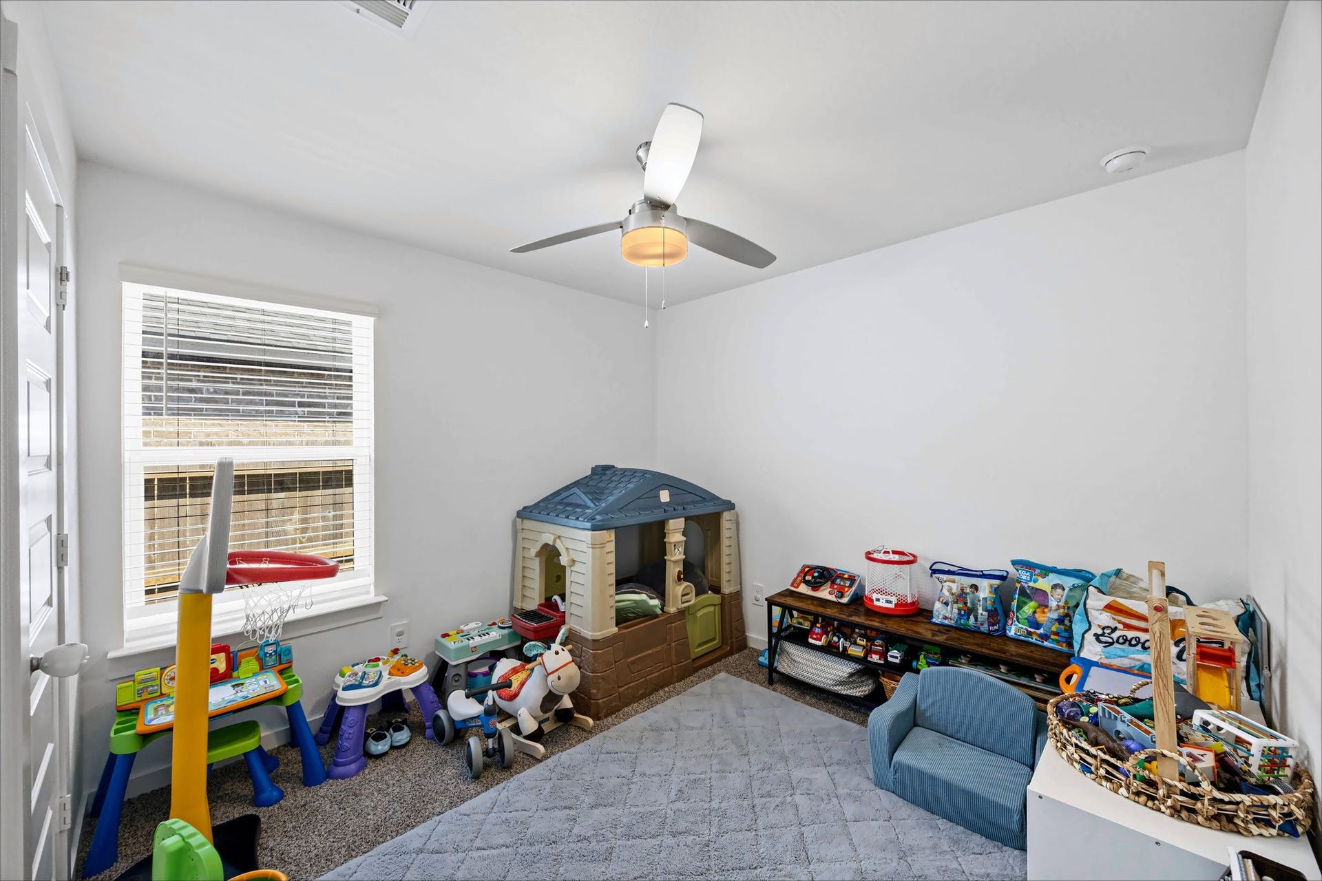 1623 Solana Drive, Fresno, TX 77545 1623 Solana Drive, Fresno, TX 77545
