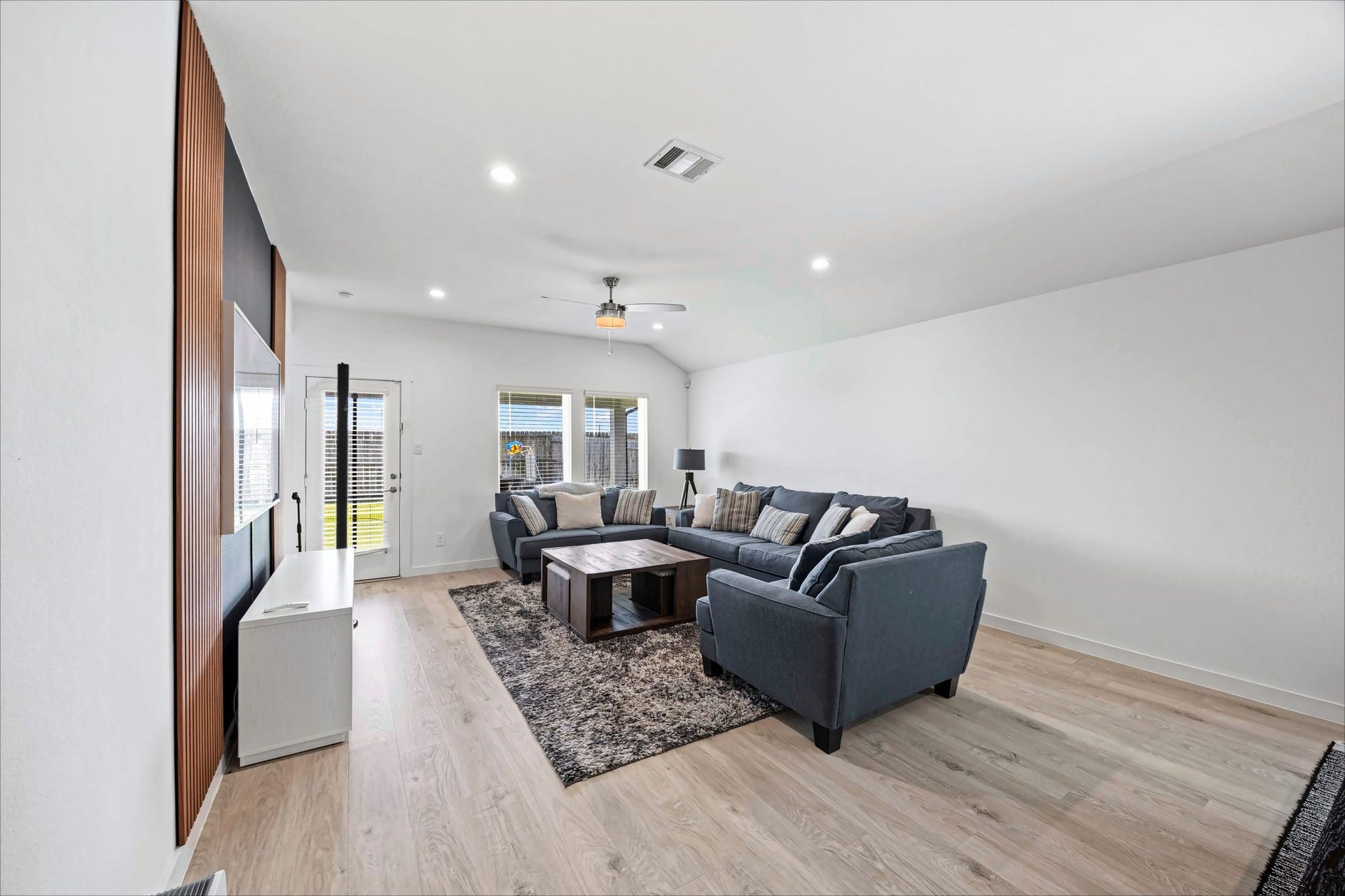 1623 Solana Drive, Fresno, TX 77545 1623 Solana Drive, Fresno, TX 77545