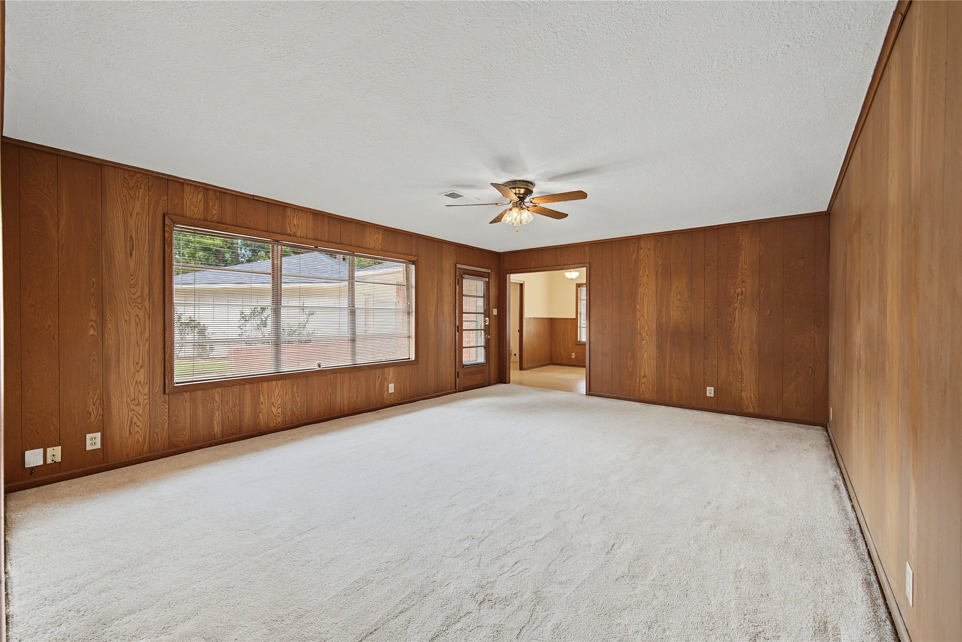 2016 San Jacinto Drive, Pasadena, TX 77502
