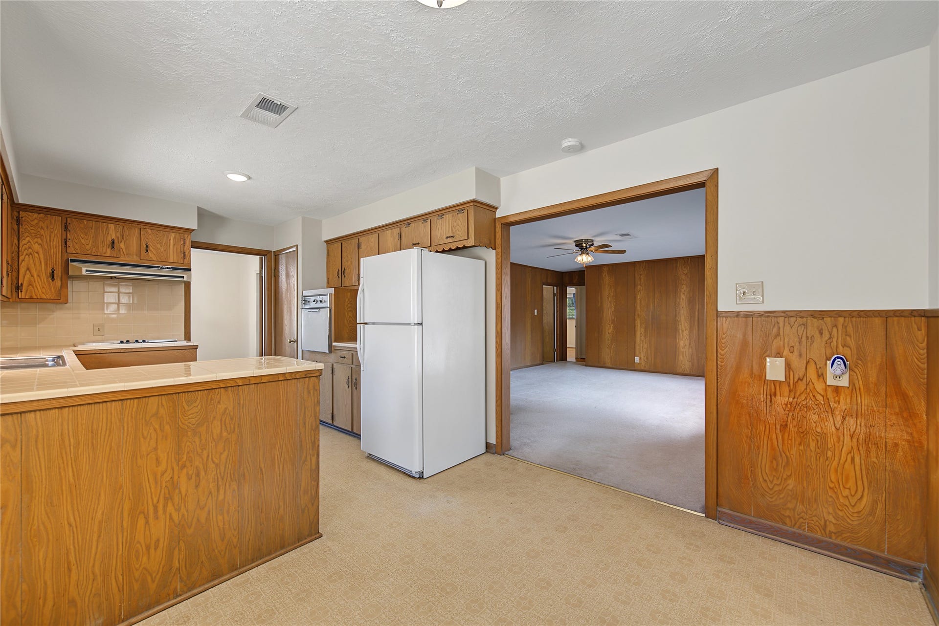 2016 San Jacinto Drive, Pasadena, TX 77502