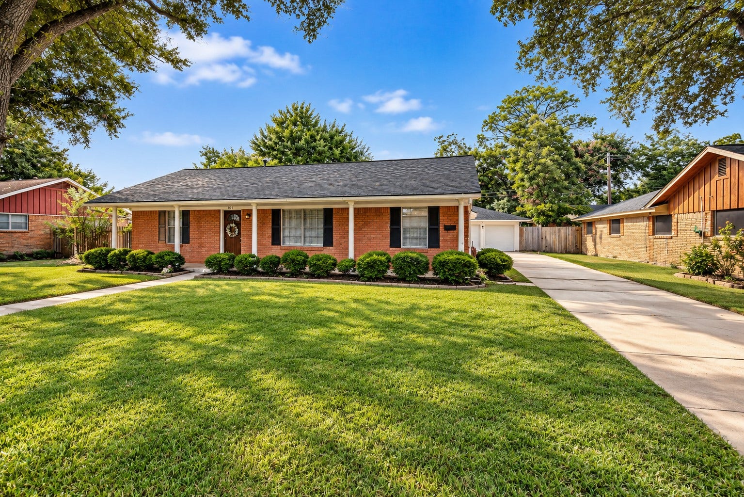 2016 San Jacinto Drive, Pasadena, TX 77502
