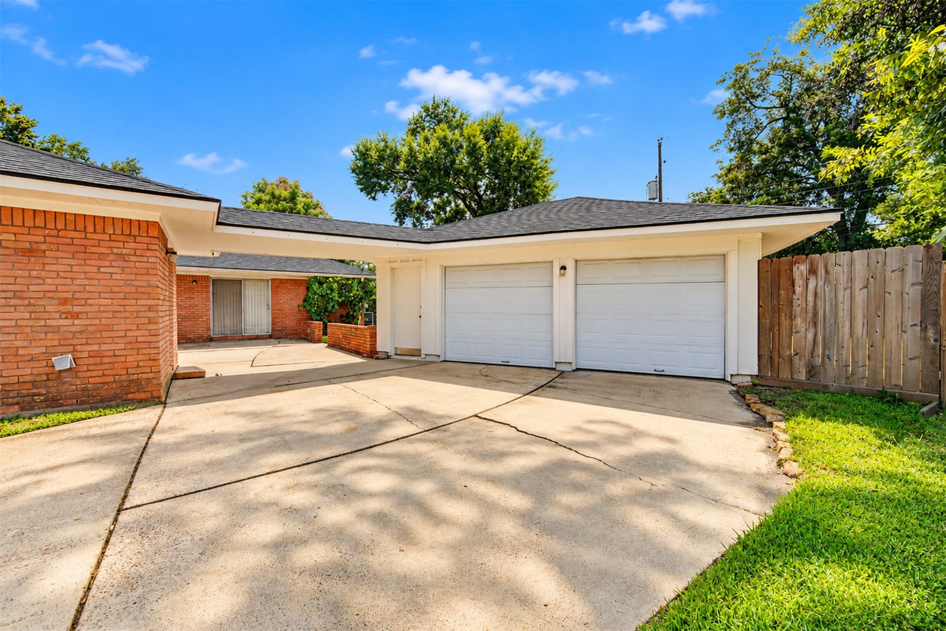 2 CAR DETACHED GARAGE