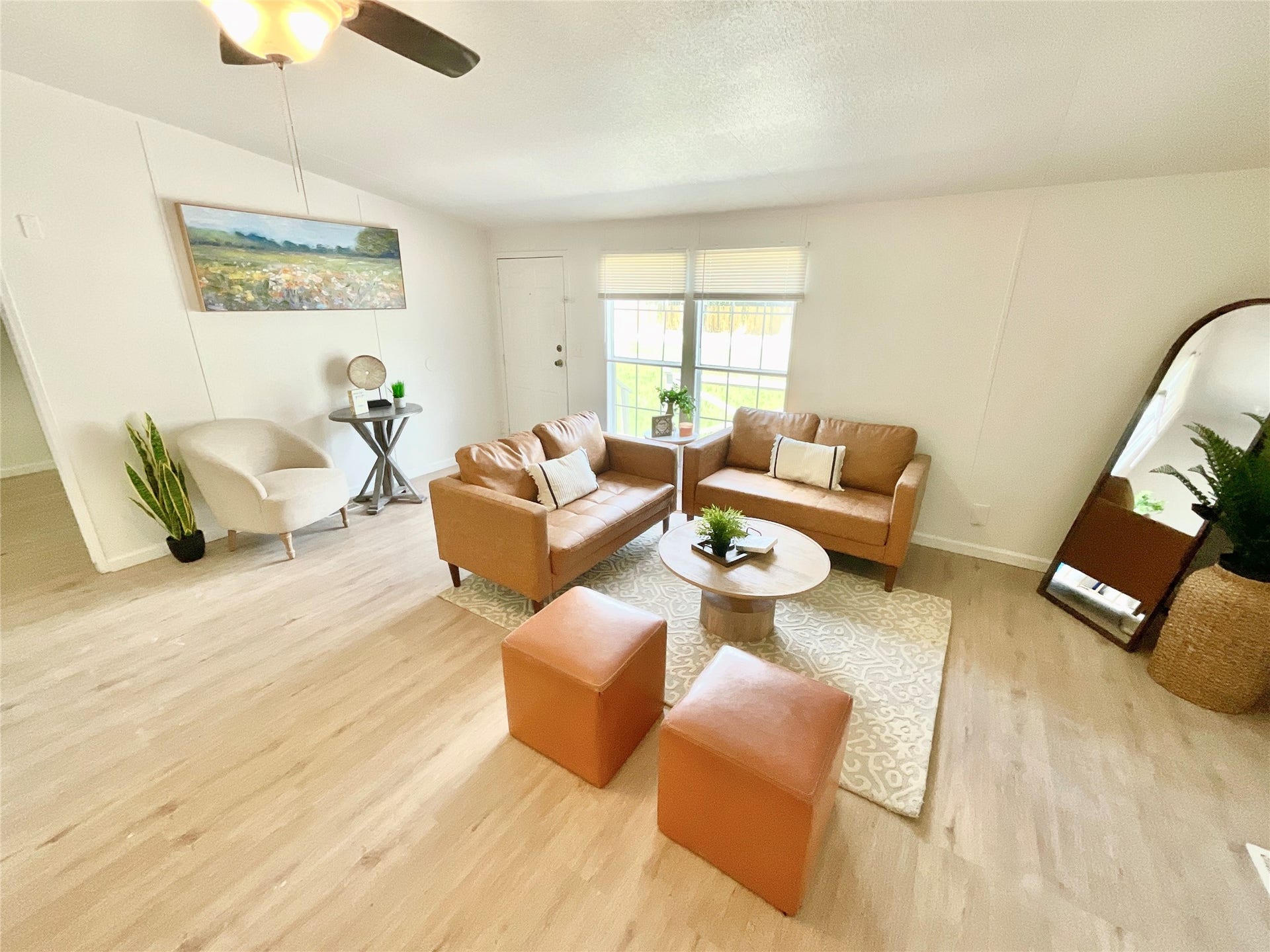16544 Desert Star Drive, Conroe, TX 77302 Light & Bright Living Room