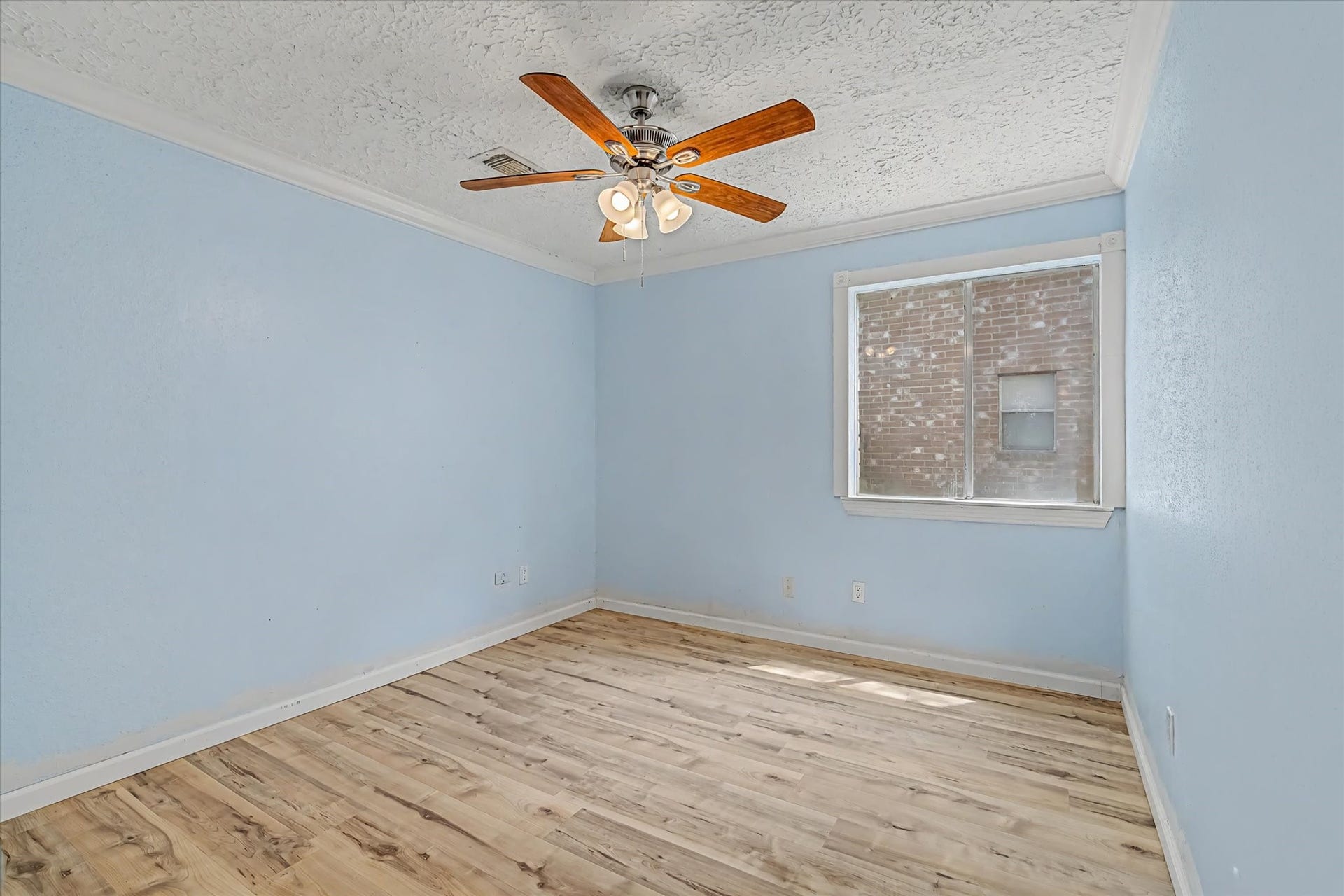 14218 Whitecross Drive, Houston, TX 77083 Bedroom