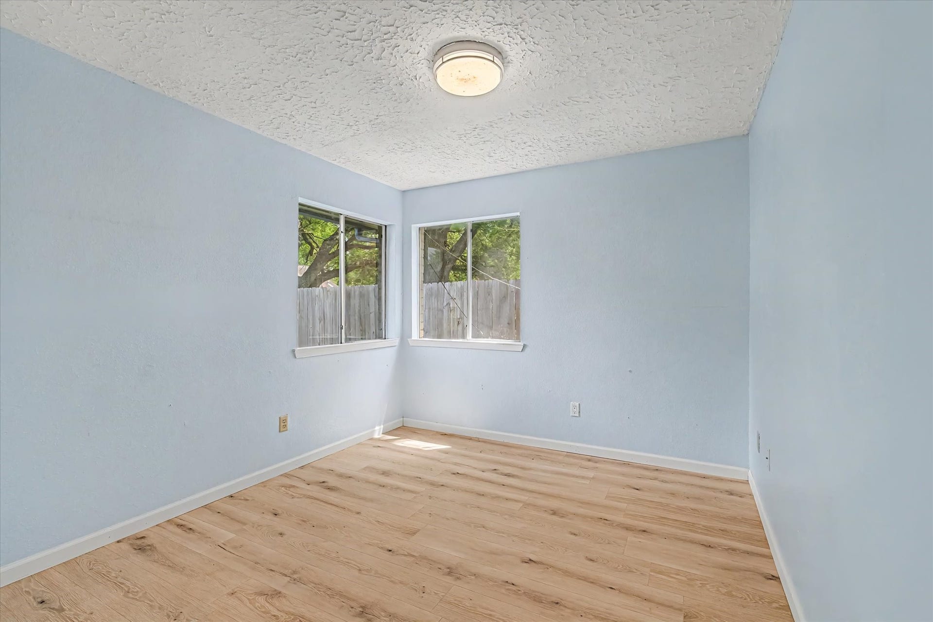 14218 Whitecross Drive, Houston, TX 77083 Bedroom