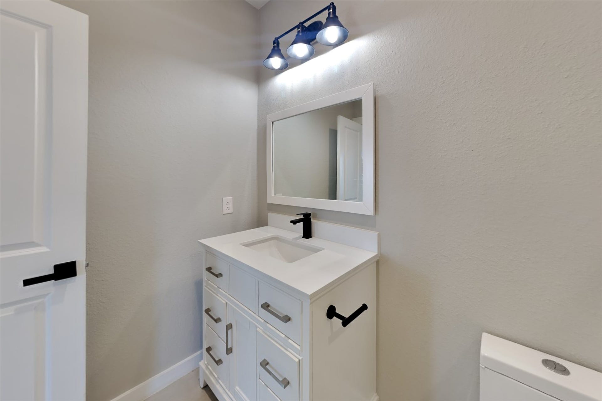 6722 Parker Oaks Lane, Houston, TX 77076