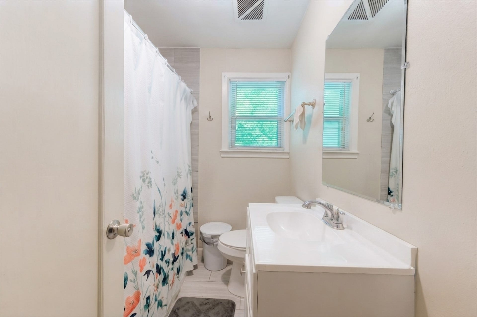 2206 Oaklawn Drive, La Marque, TX 77568 2206 Oaklawn Drive, La Marque, TX 77568