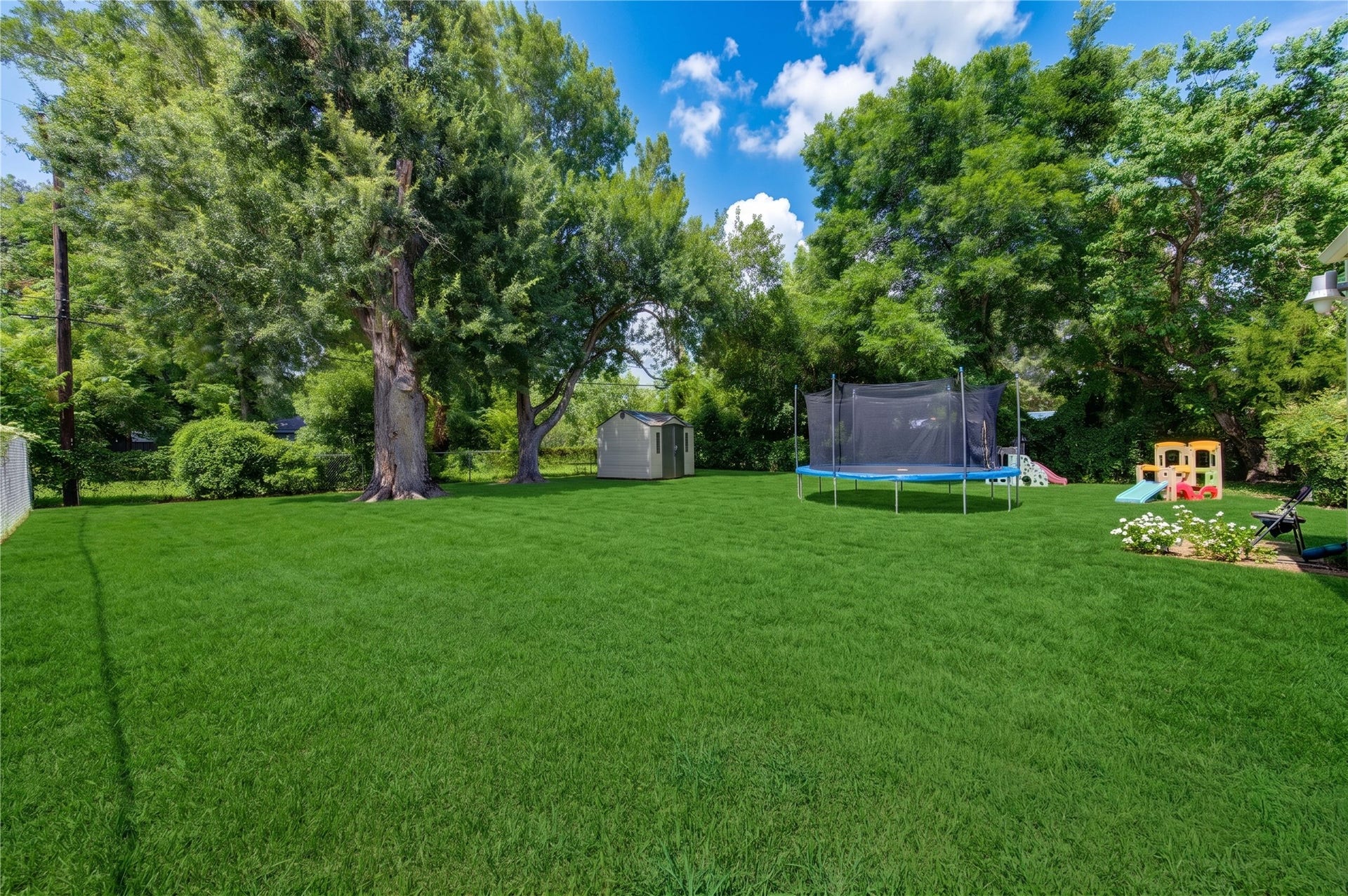 2206 Oaklawn Drive, La Marque, TX 77568 2206 Oaklawn Drive, La Marque, TX 77568