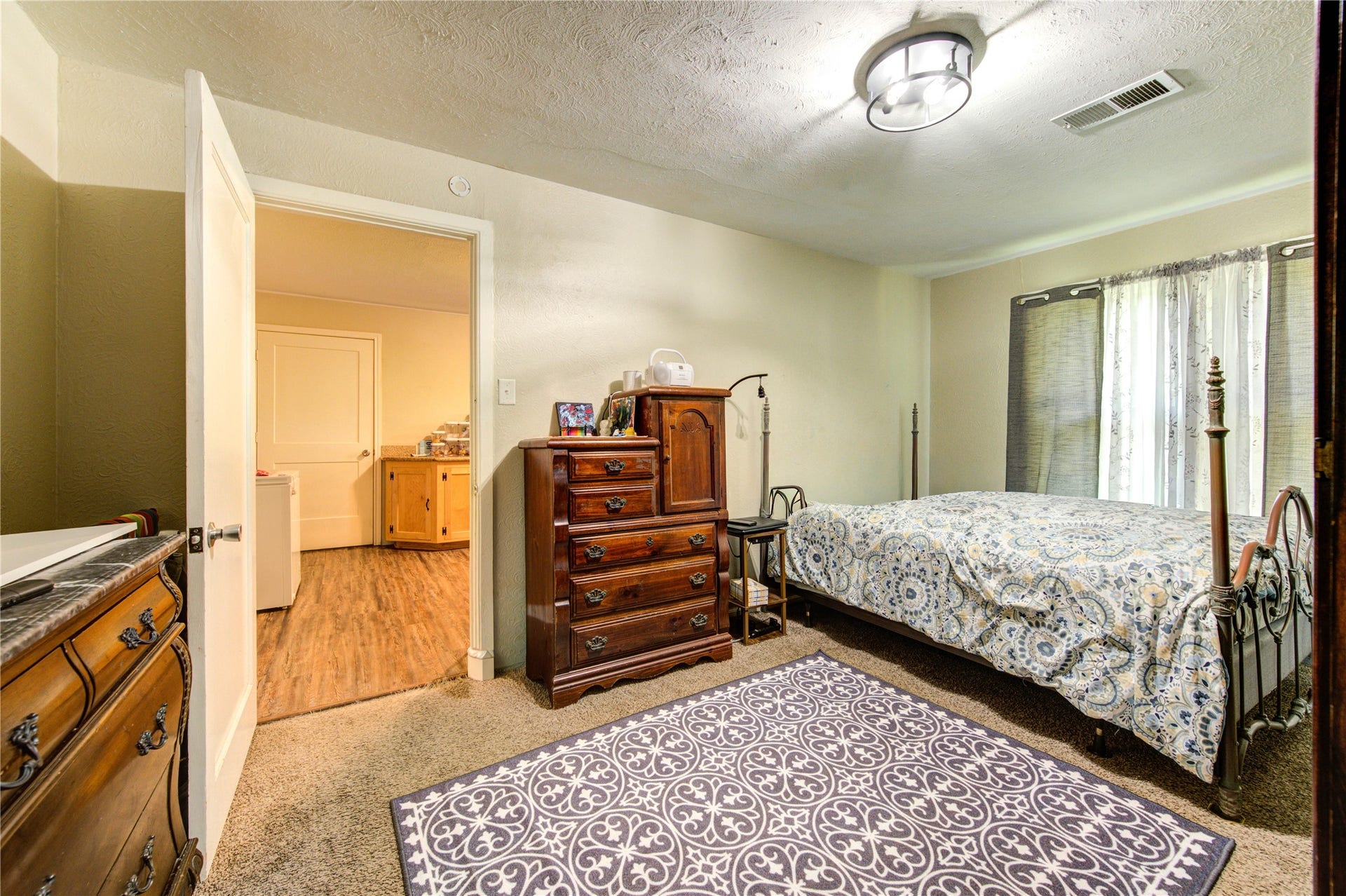 2206 Oaklawn Drive, La Marque, TX 77568 2206 Oaklawn Drive, La Marque, TX 77568