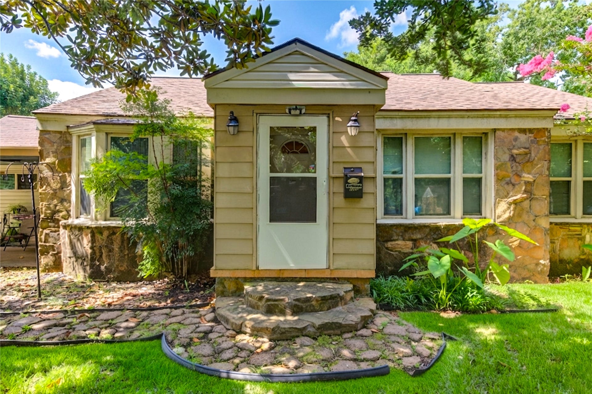 2206 Oaklawn Drive, La Marque, TX 77568 2206 Oaklawn Drive, La Marque, TX 77568