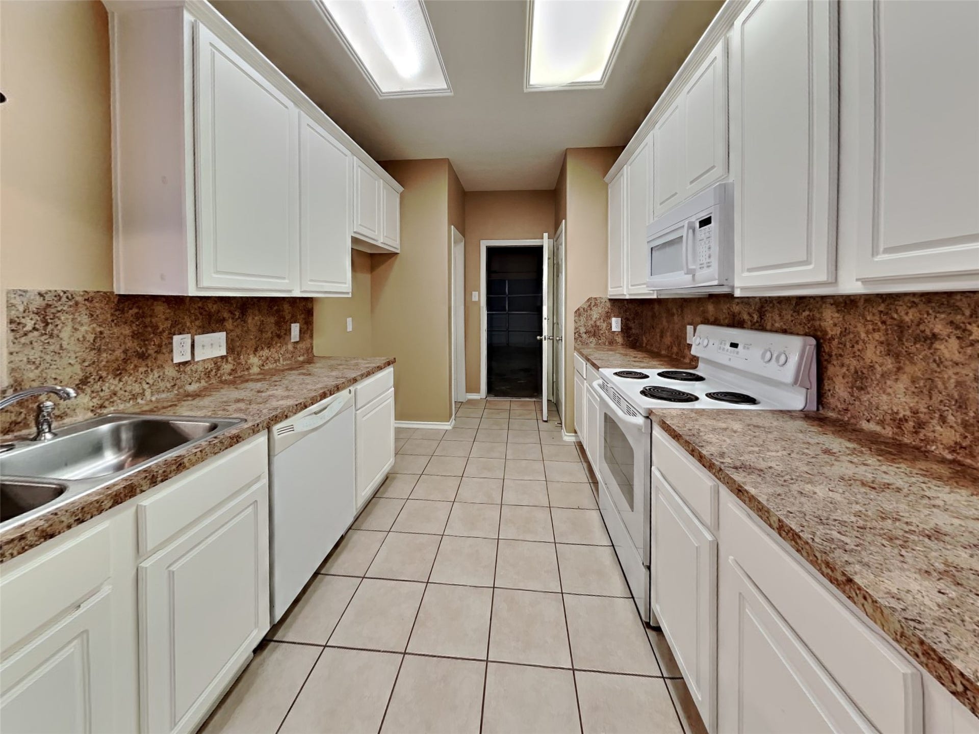 6220 Stoney Creek Drive, Pasadena, TX 77503 6220 Stoney Creek Drive, Pasadena, TX 77503