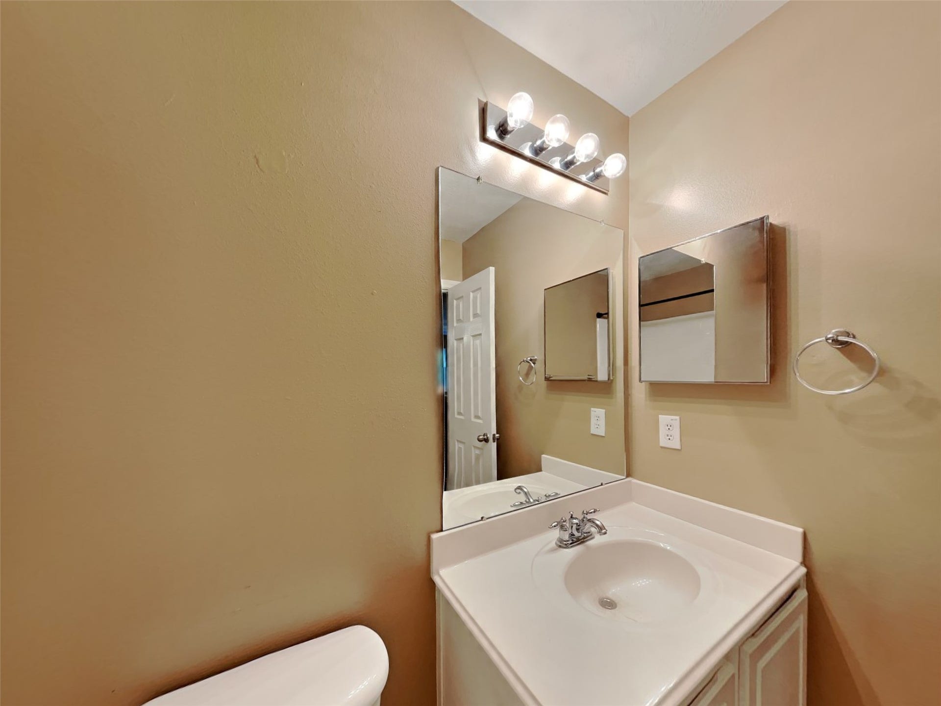 6220 Stoney Creek Drive, Pasadena, TX 77503 6220 Stoney Creek Drive, Pasadena, TX 77503