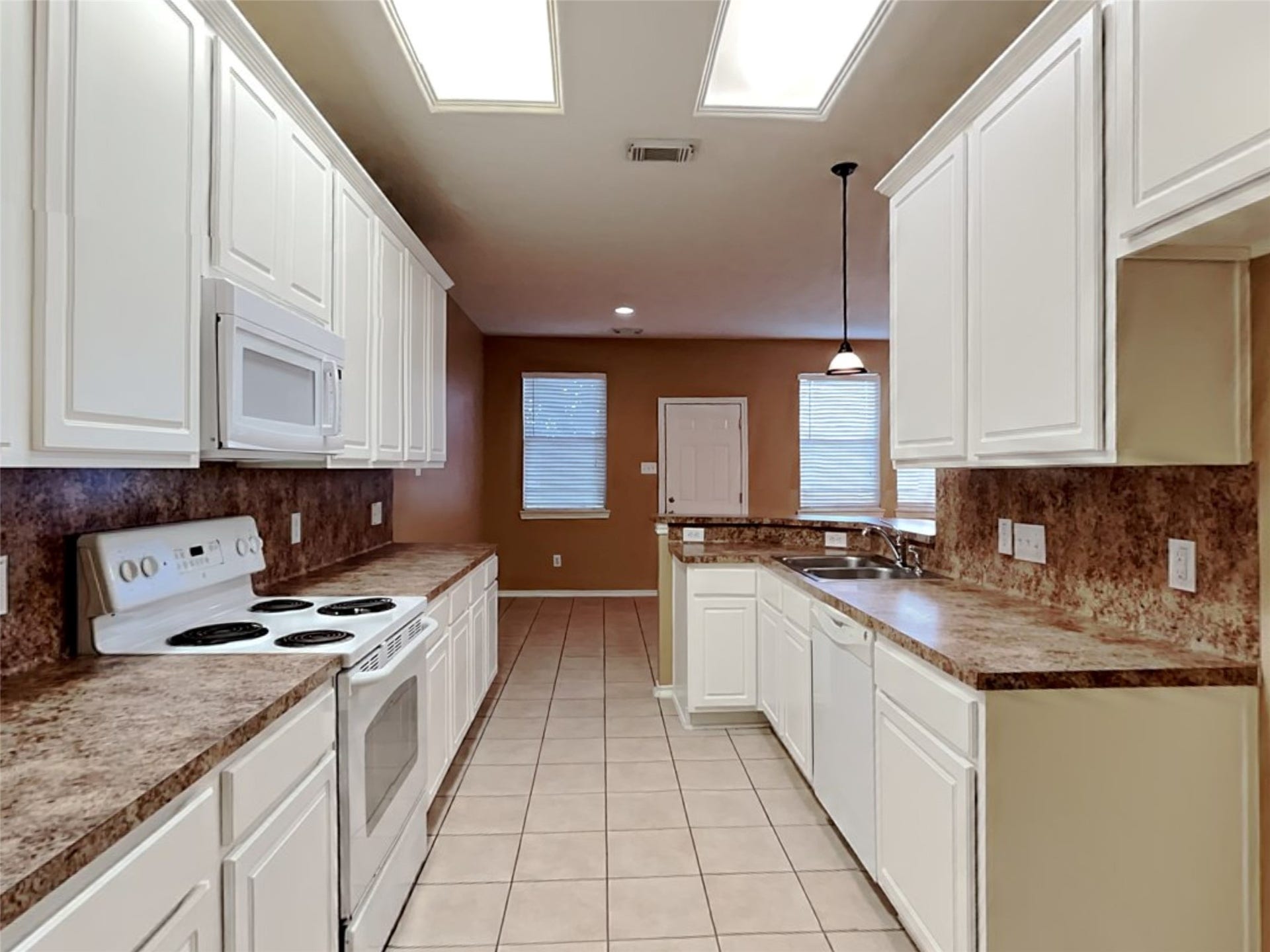 6220 Stoney Creek Drive, Pasadena, TX 77503 6220 Stoney Creek Drive, Pasadena, TX 77503