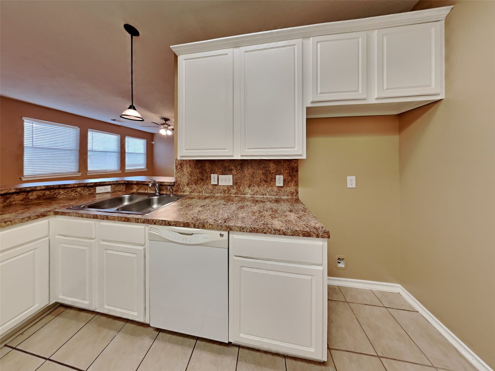 6220 Stoney Creek Drive, Pasadena, TX 77503 6220 Stoney Creek Drive, Pasadena, TX 77503