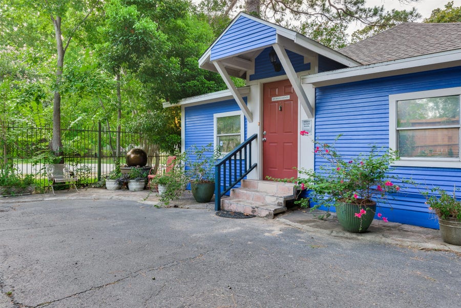 Property photo for 520 W 14th ST, Houston, TX