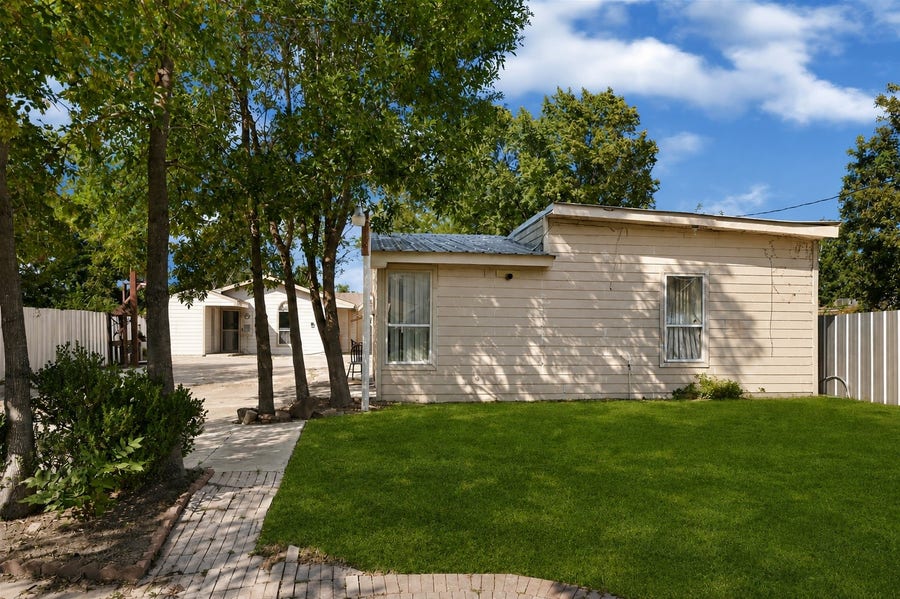 Property photo for 1925 Sunny Drive, Houston, TX
