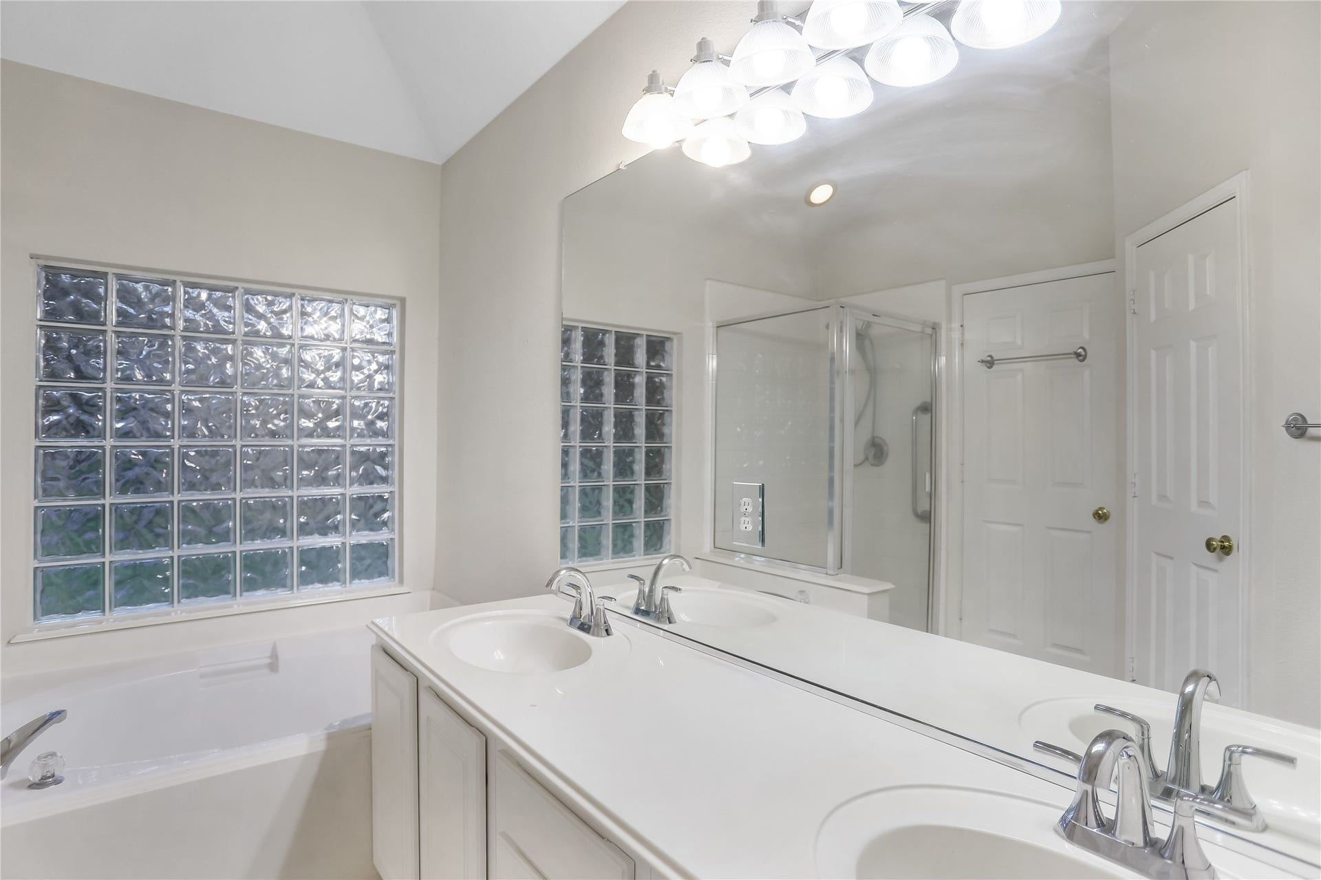 1343 Summer Terrace Drive, Sugar Land, TX 77479