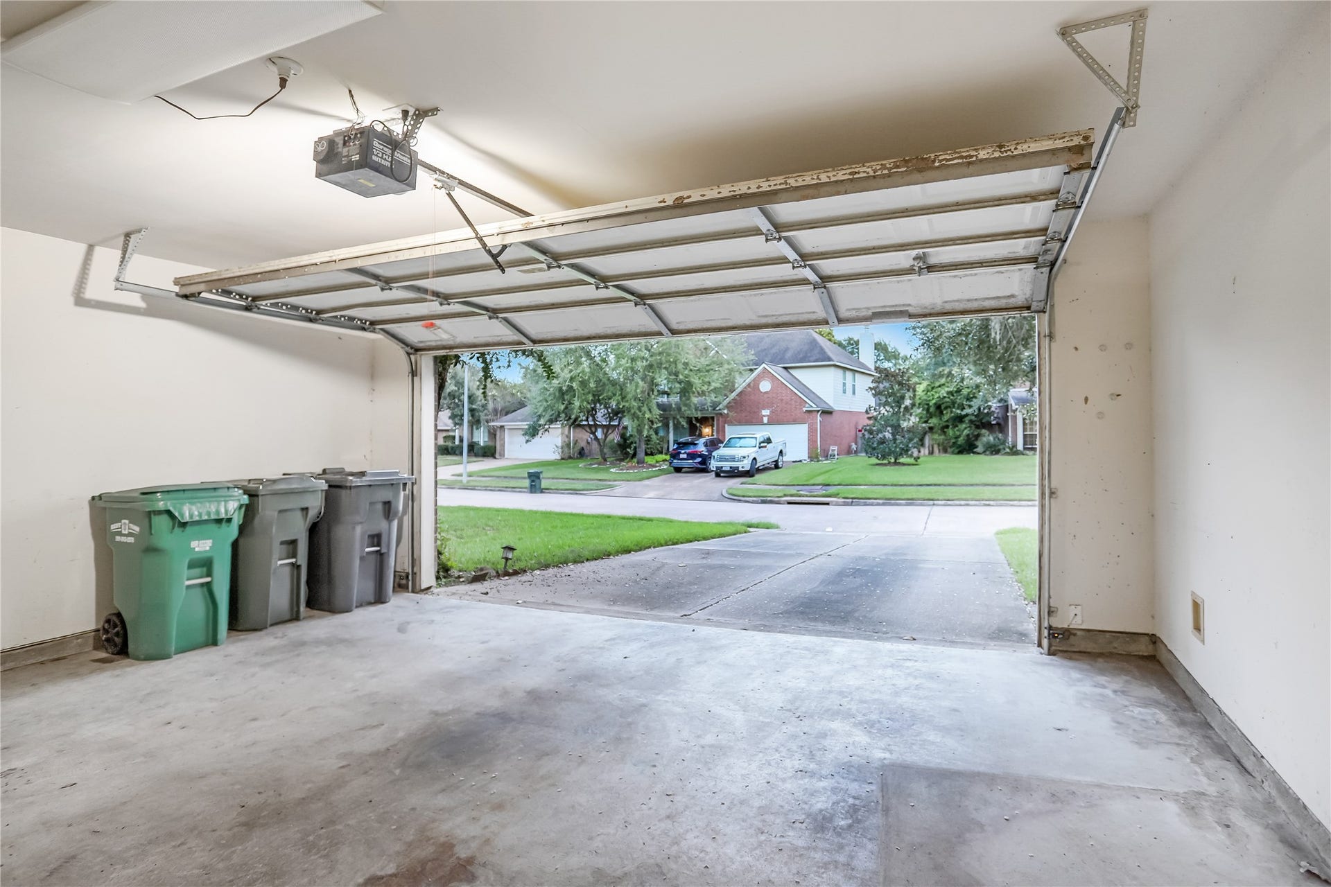 1343 Summer Terrace Drive, Sugar Land, TX 77479