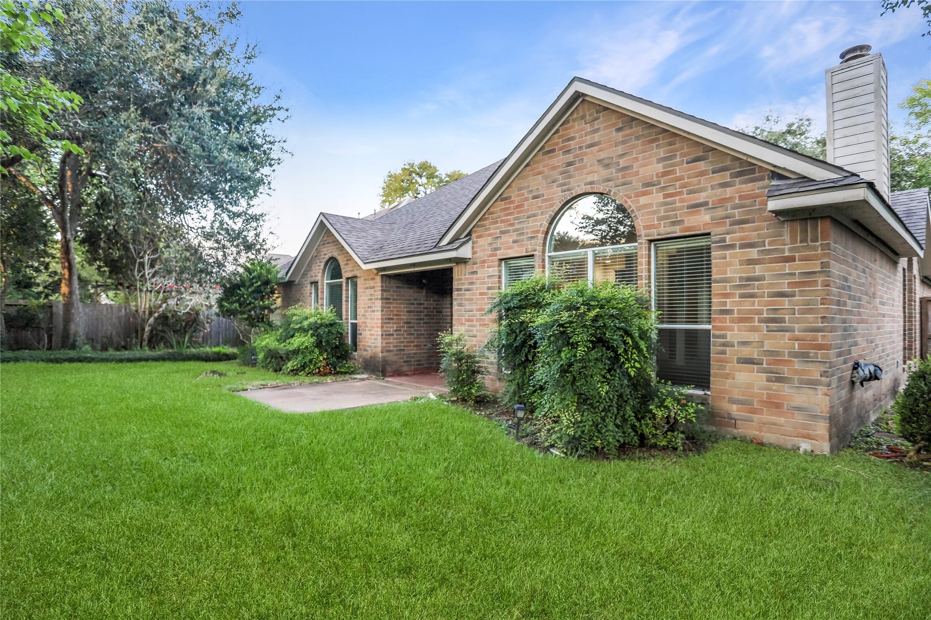 1343 Summer Terrace Drive, Sugar Land, TX 77479