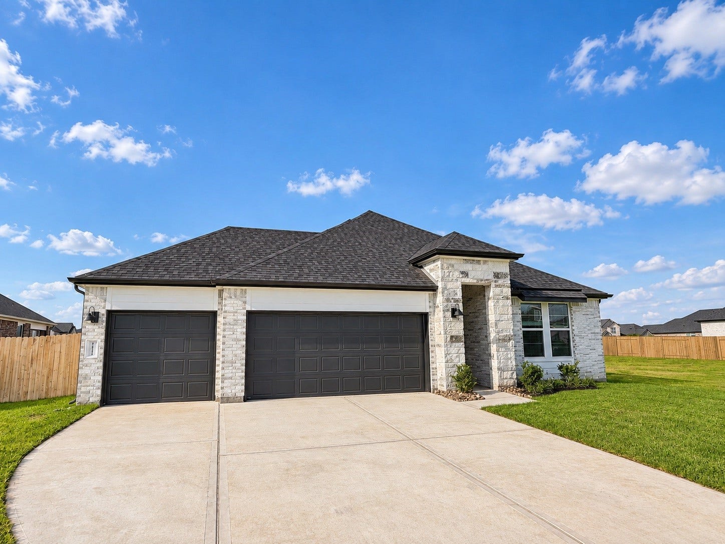 3411 Summercrisp Hollow Lane, Pearland, TX 77581 3411 Summercrisp Hollow Lane, Pearland, TX 77581