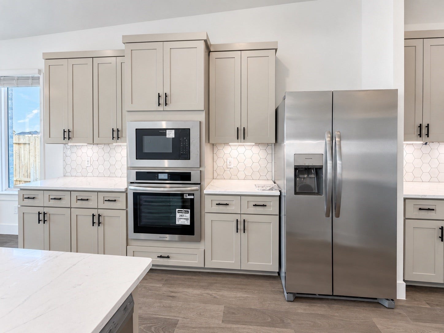 3411 Summercrisp Hollow Lane, Pearland, TX 77581 3411 Summercrisp Hollow Lane, Pearland, TX 77581