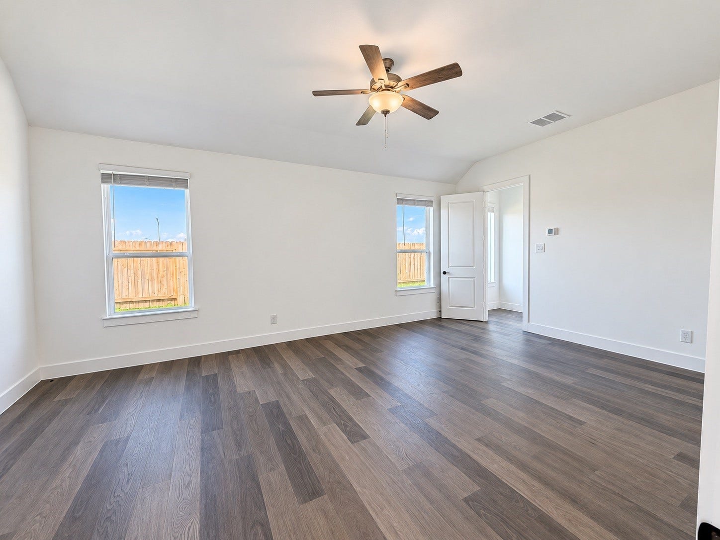 3411 Summercrisp Hollow Lane, Pearland, TX 77581 3411 Summercrisp Hollow Lane, Pearland, TX 77581
