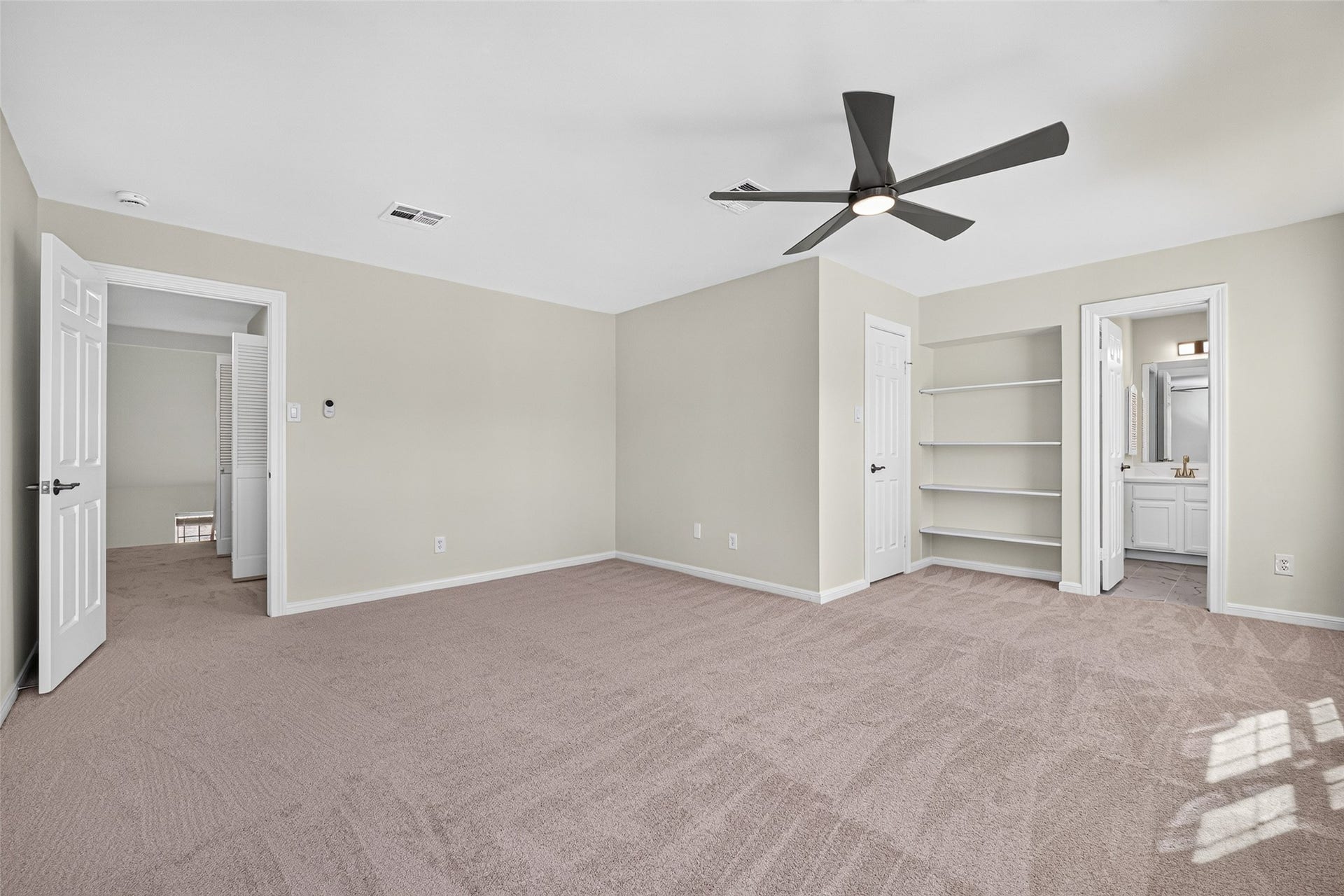 600 Wilcrest Drive, #66, Houston, TX 77042