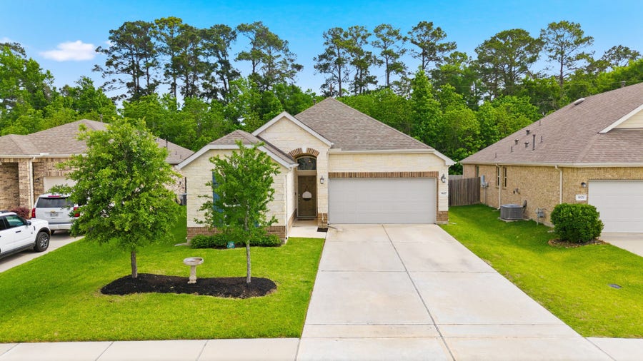 Property photo for 8617 Cimarron Mesa Lane, Magnolia, TX