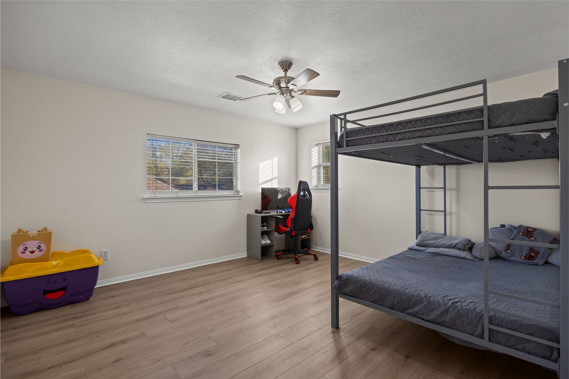 2202 Chelsea Vale Drive, Fresno, TX 77545 2202 Chelsea Vale Drive, Fresno, TX 77545