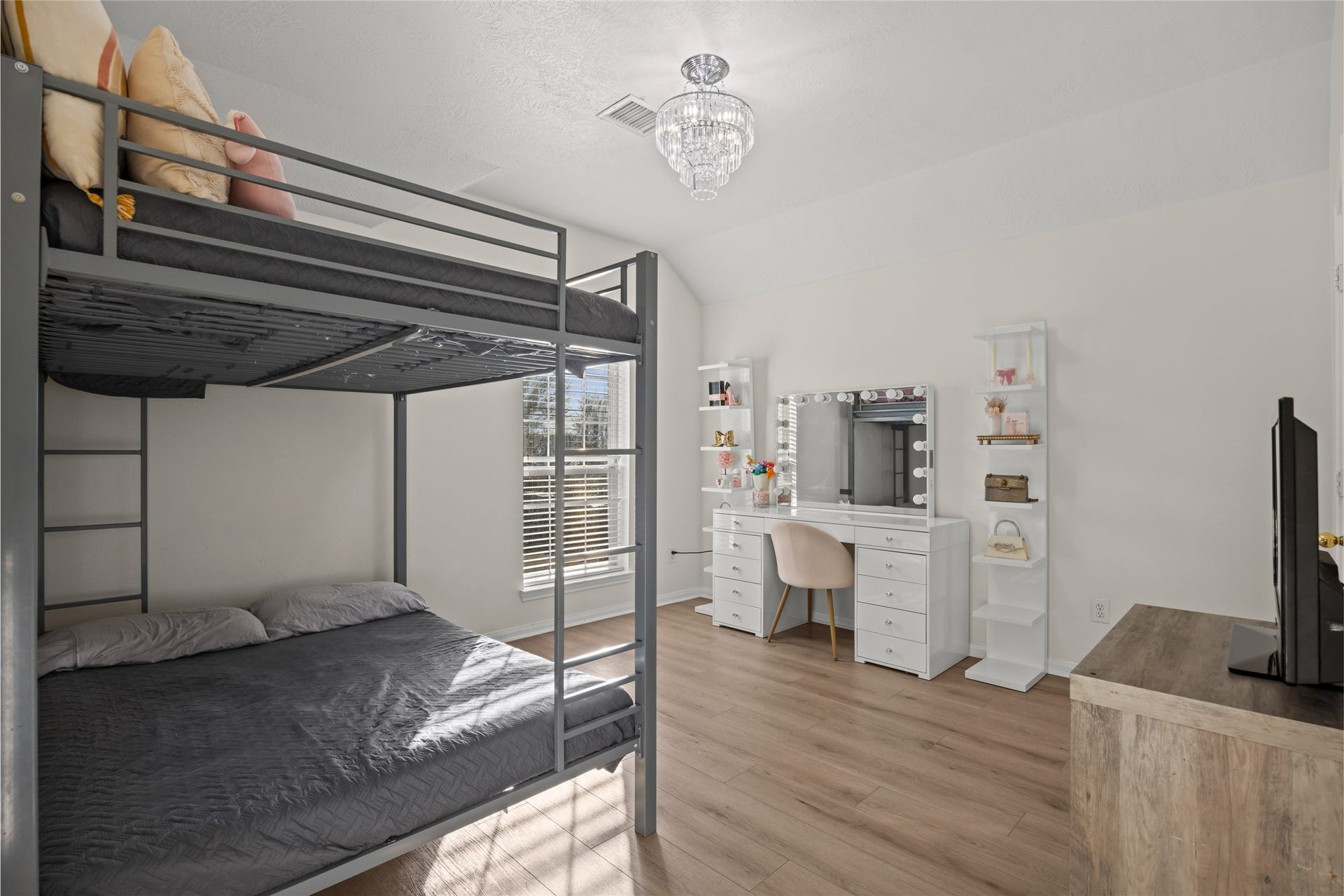 2202 Chelsea Vale Drive, Fresno, TX 77545 2202 Chelsea Vale Drive, Fresno, TX 77545