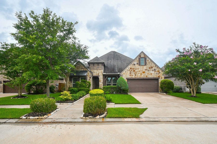 Property photo for 10210 Majestic Court, Missouri City, TX