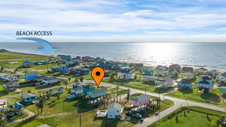 Property photo for 312 Surf Dr, Surfside Beach, TX
