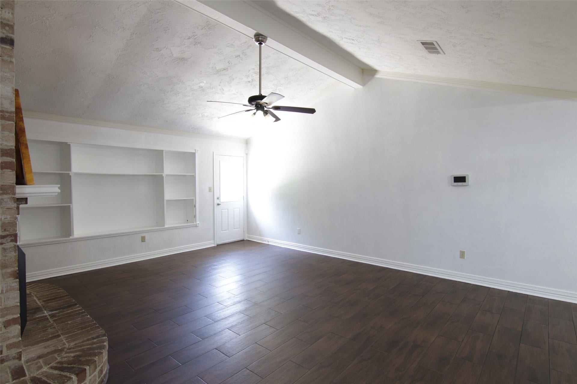 10402 Long River Drive, Sugar Land, TX 77498 10402 Long River Drive, Sugar Land, TX 77498